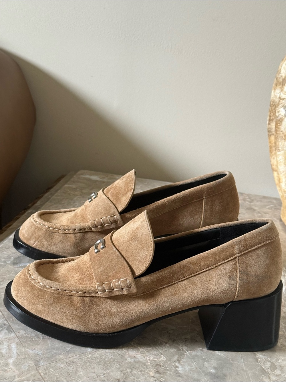 Coach CU227 Women’s 9B Tan Suede Heeled Loafers Sculpted C Chunky Heel